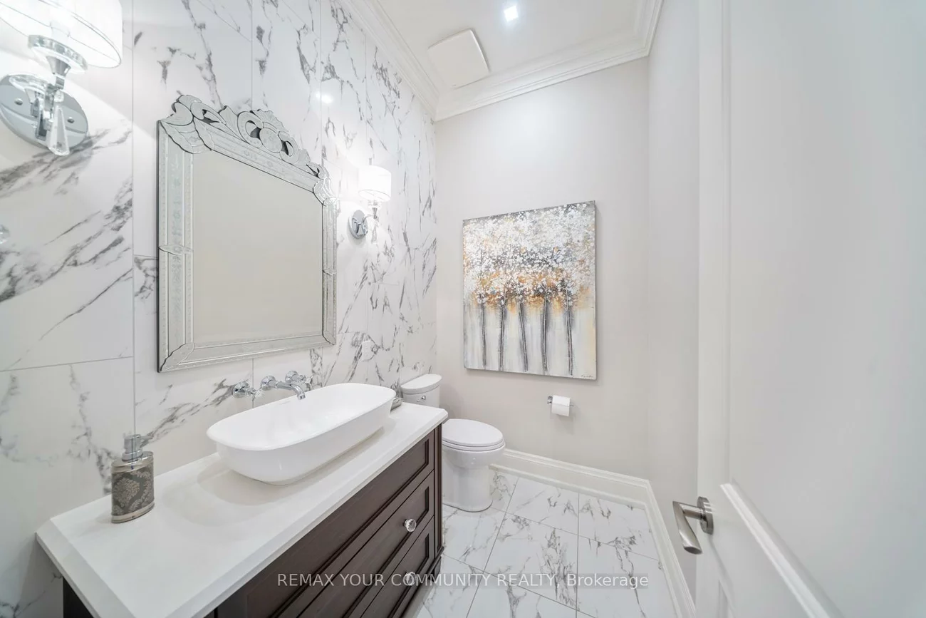 1551, Warland, 1017 - SW Southwest, Oakville