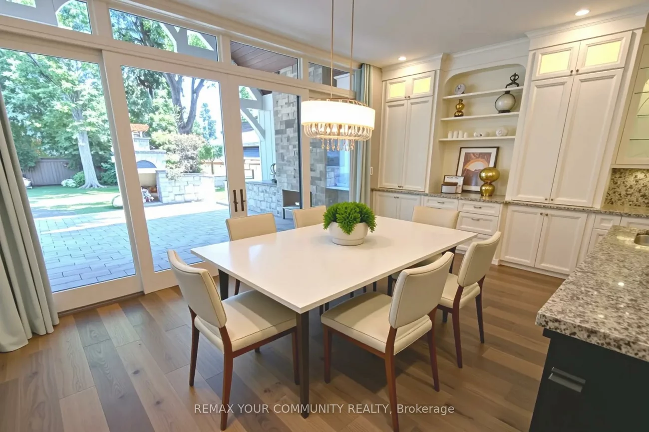 1551, Warland, 1017 - SW Southwest, Oakville