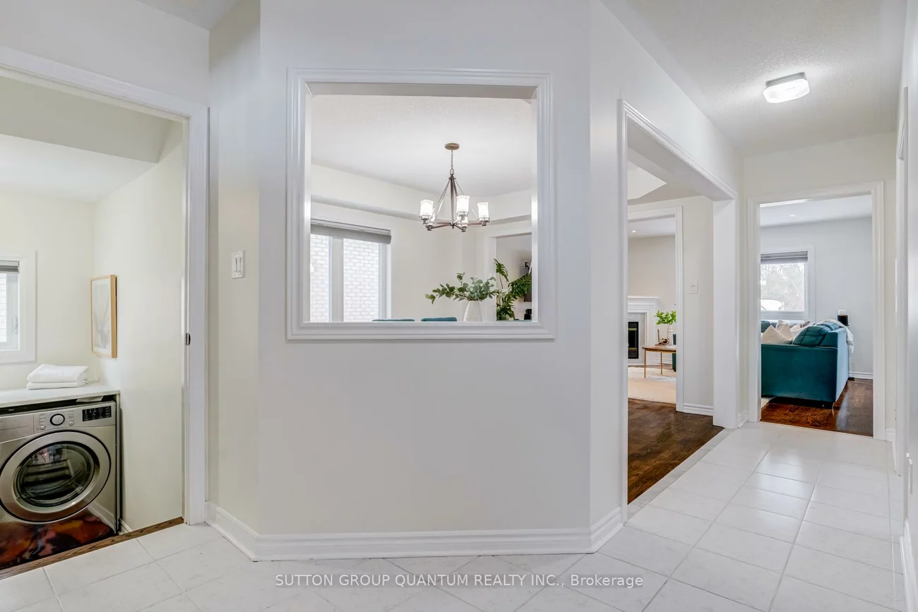 2152, Glenfield, 1022 - WT West Oak Trails, Oakville