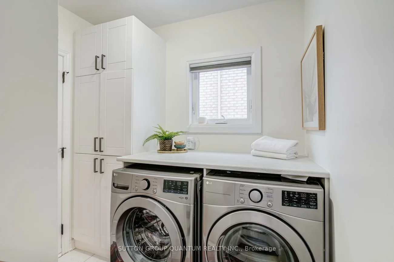 2152, Glenfield, 1022 - WT West Oak Trails, Oakville