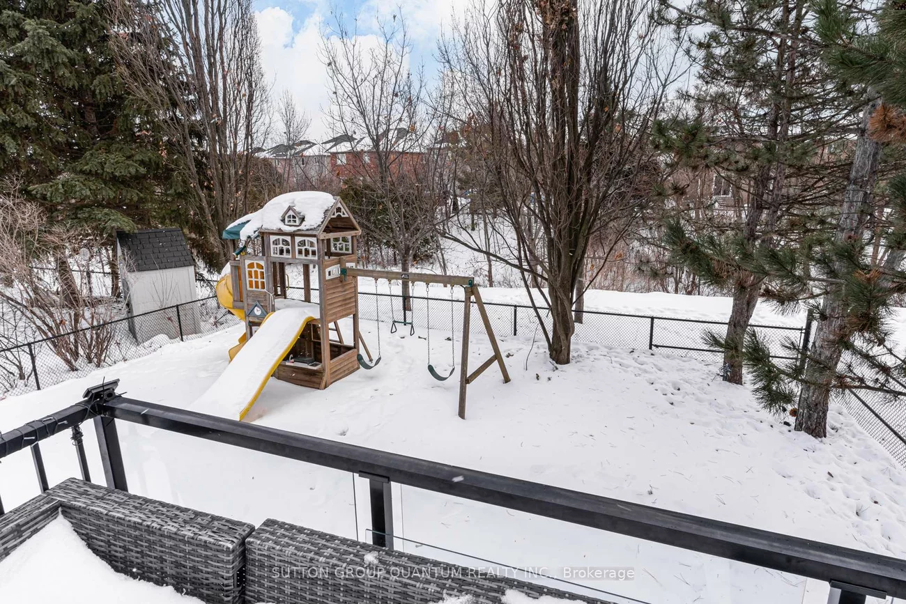 2152, Glenfield, 1022 - WT West Oak Trails, Oakville