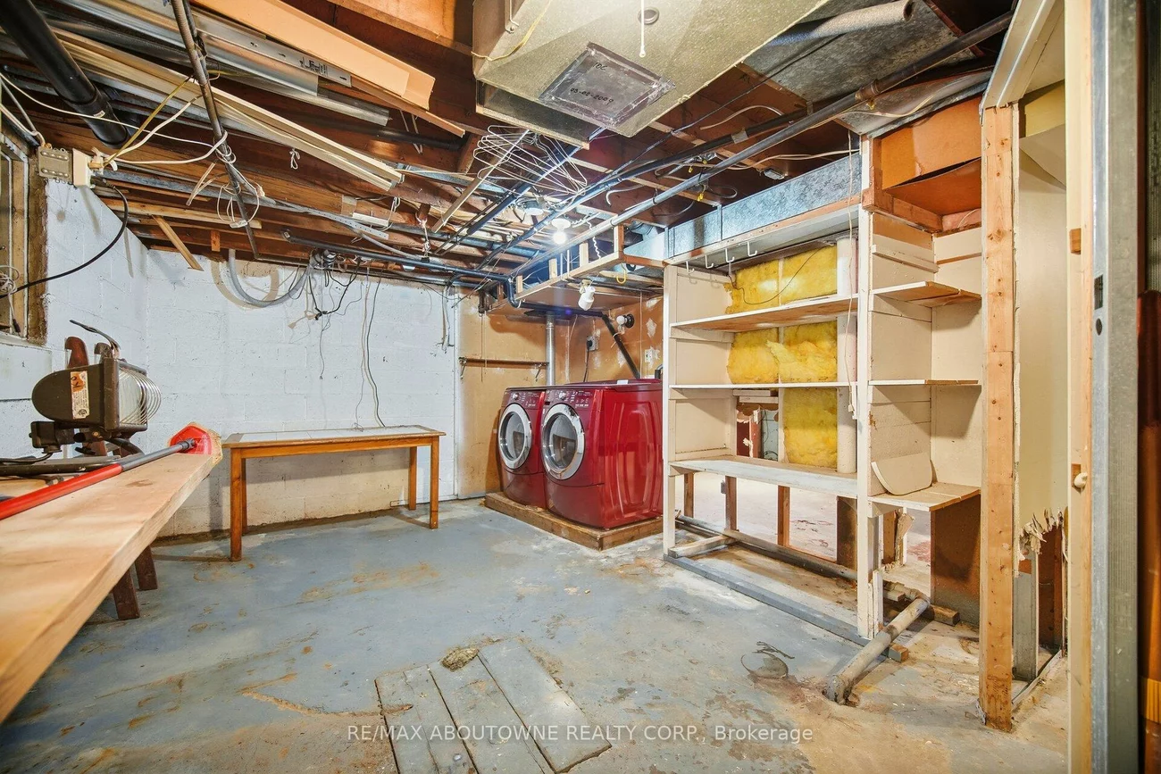 347, Queen Mary, 1002 - CO Central, Oakville