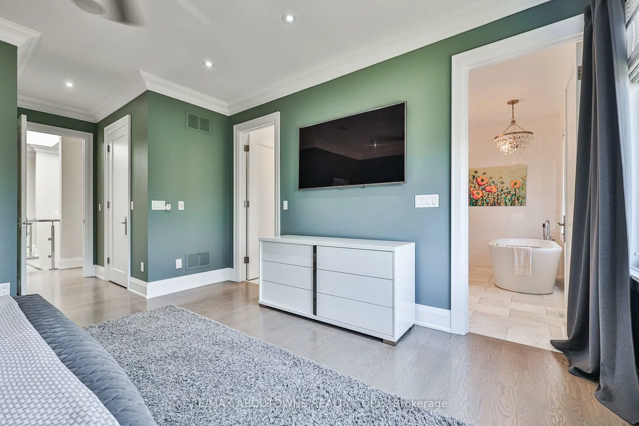 283, Jennings, 1001 - BR Bronte, Oakville