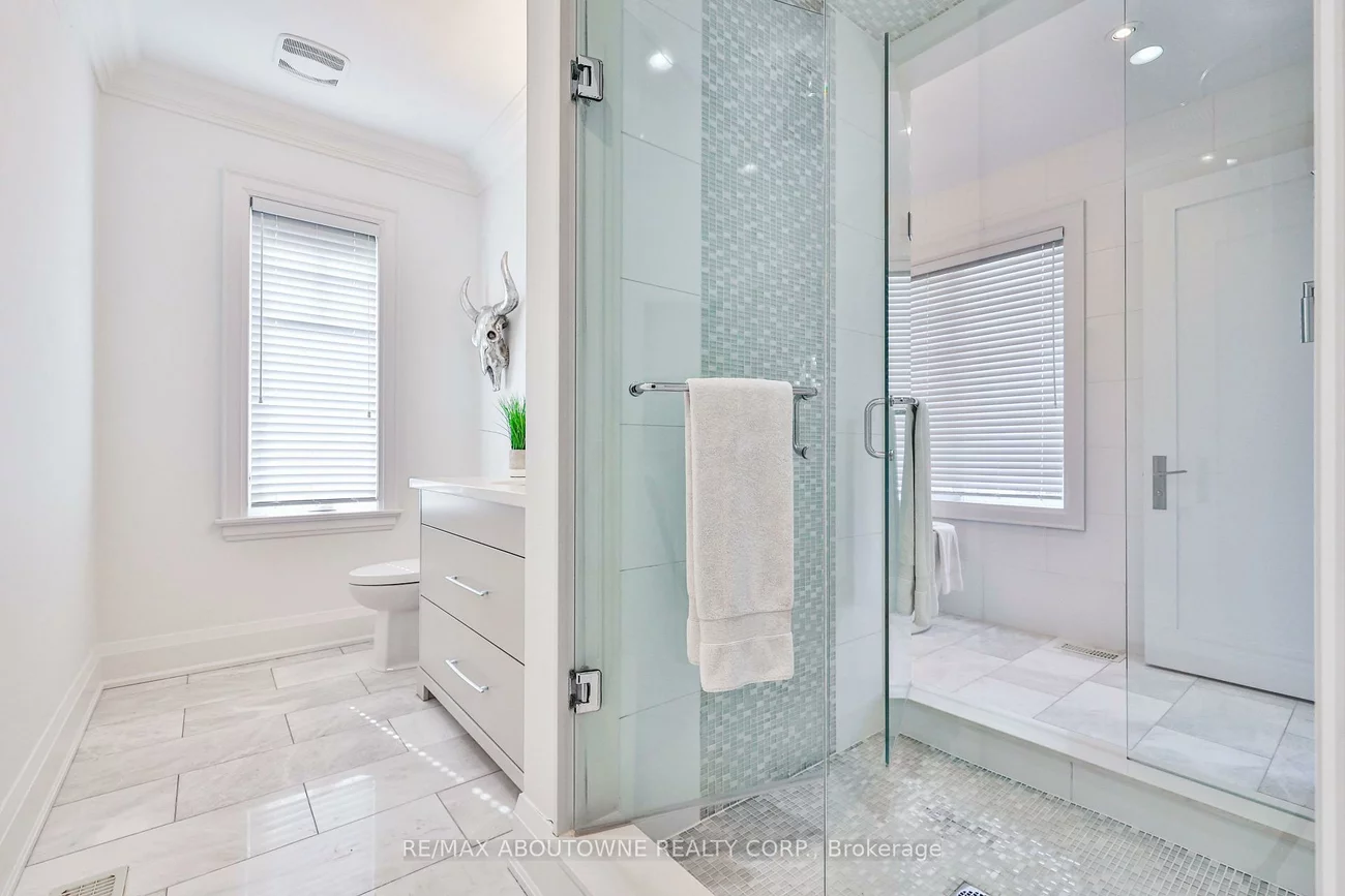 283, Jennings, 1001 - BR Bronte, Oakville