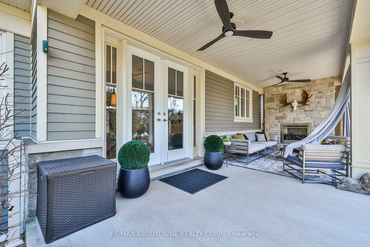 283, Jennings, 1001 - BR Bronte, Oakville