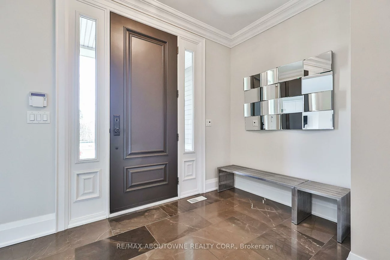 283, Jennings, 1001 - BR Bronte, Oakville