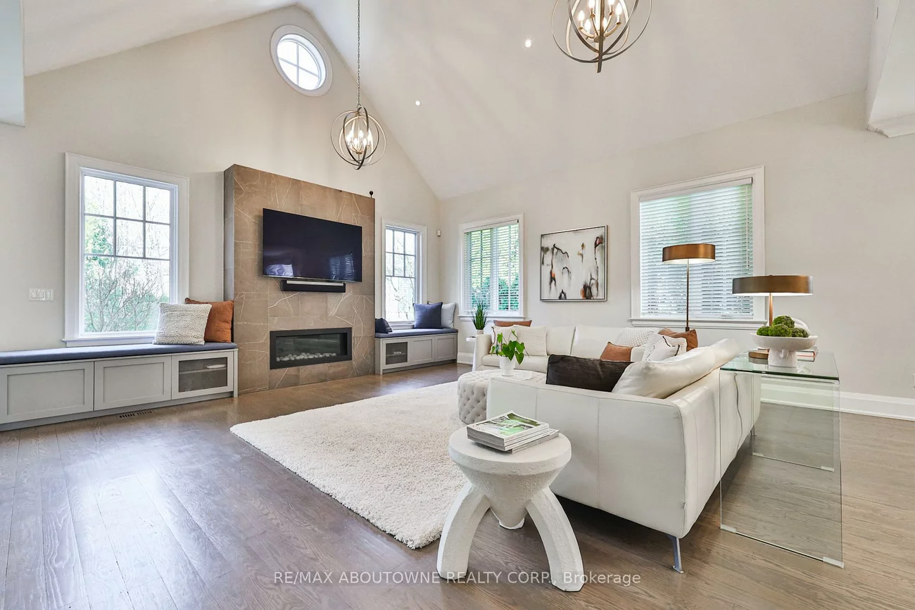 283, Jennings, 1001 - BR Bronte, Oakville