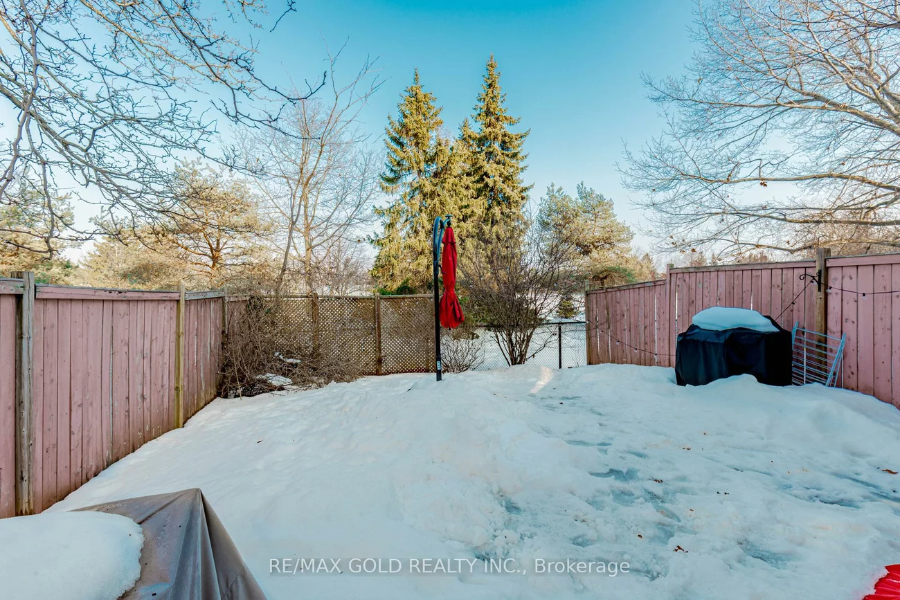 1156, Westview, 1022 - WT West Oak Trails, Oakville