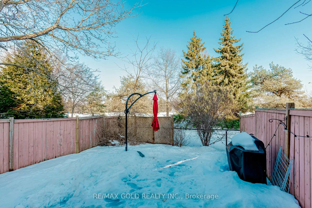 1156, Westview, 1022 - WT West Oak Trails, Oakville