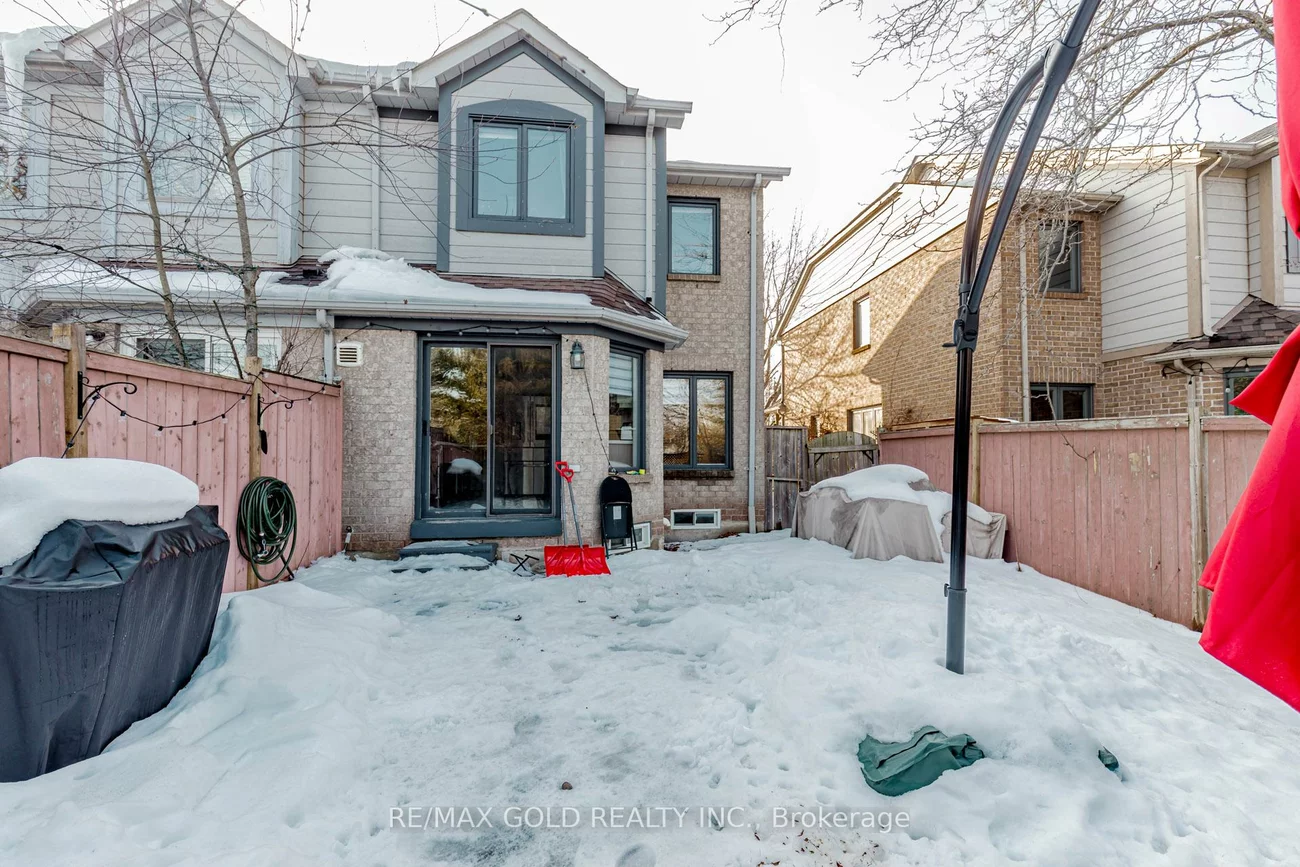 1156, Westview, 1022 - WT West Oak Trails, Oakville