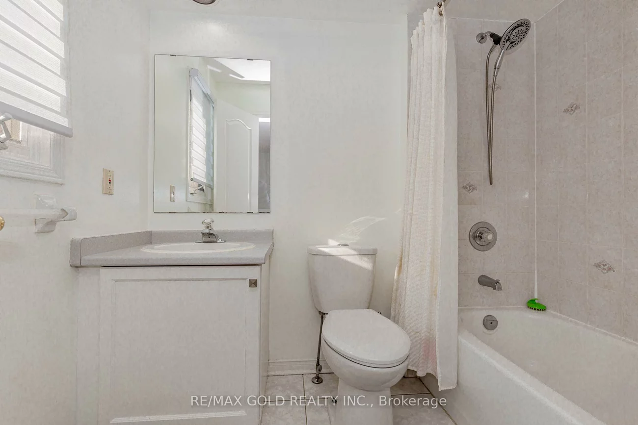 1156, Westview, 1022 - WT West Oak Trails, Oakville