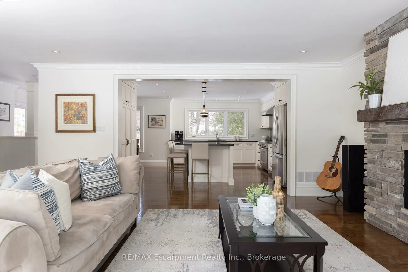 165, Walby, 1017 - SW Southwest, Oakville