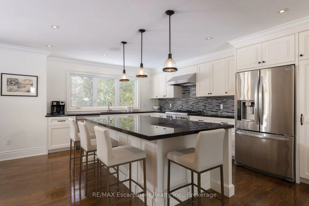 165, Walby, 1017 - SW Southwest, Oakville