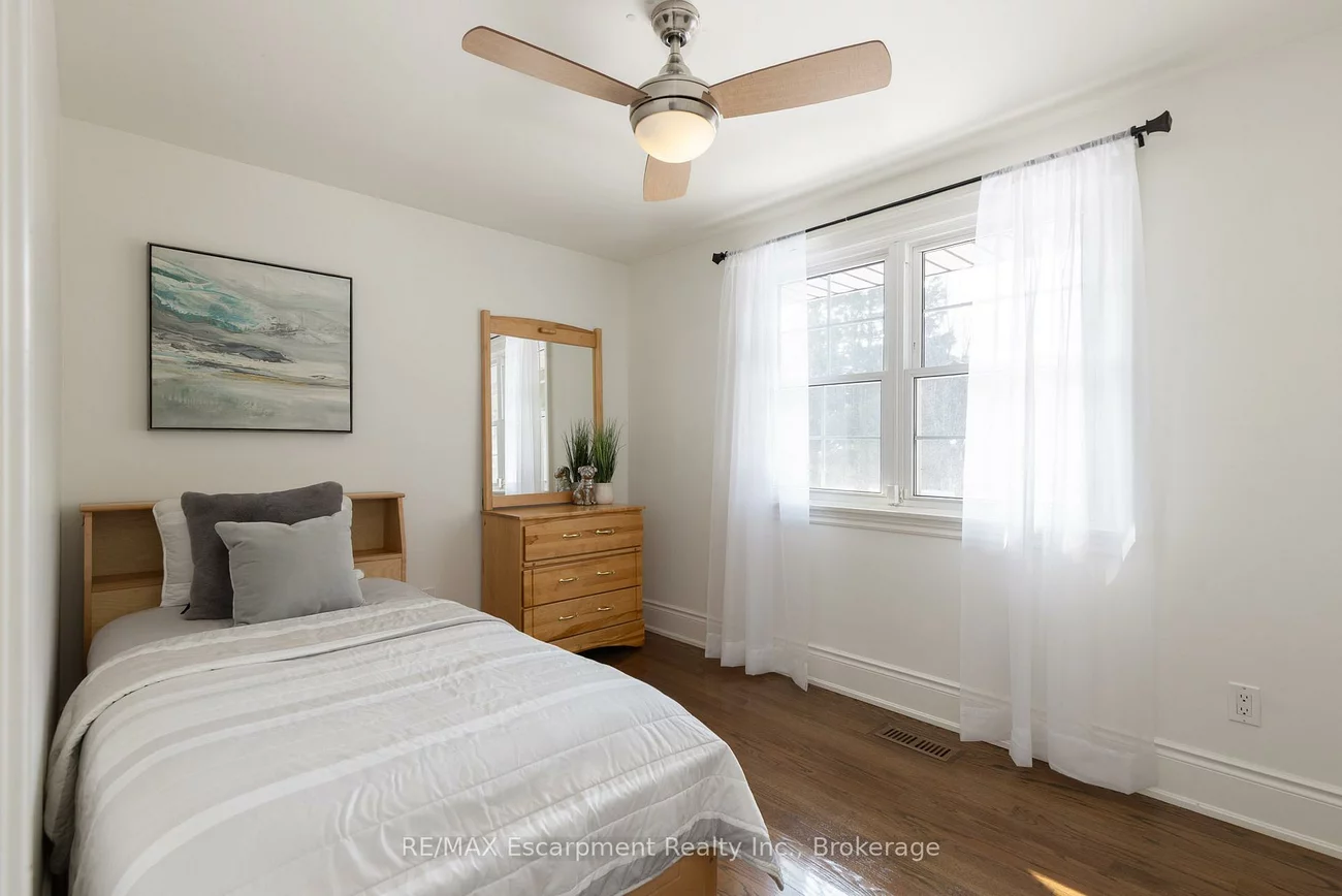 165, Walby, 1017 - SW Southwest, Oakville