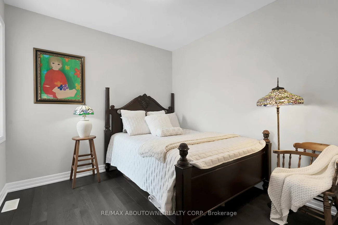 282, Bethpage, 1008 - GO Glenorchy, Oakville