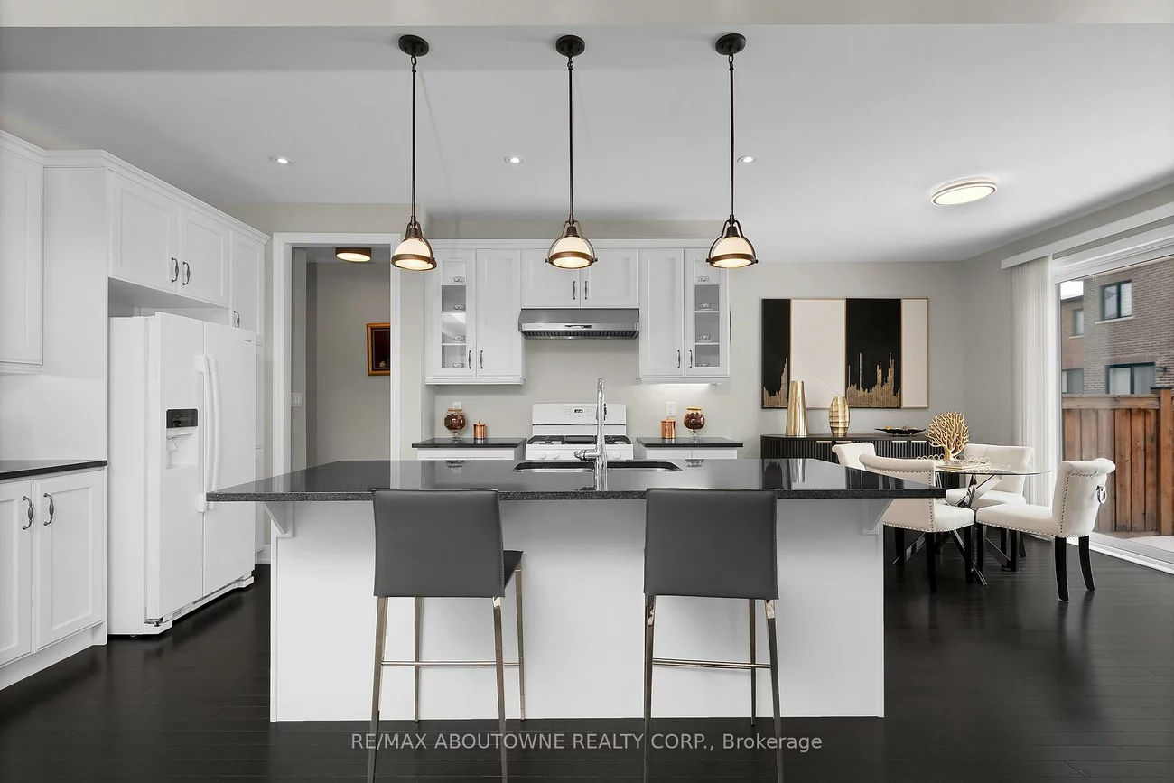 282, Bethpage, 1008 - GO Glenorchy, Oakville