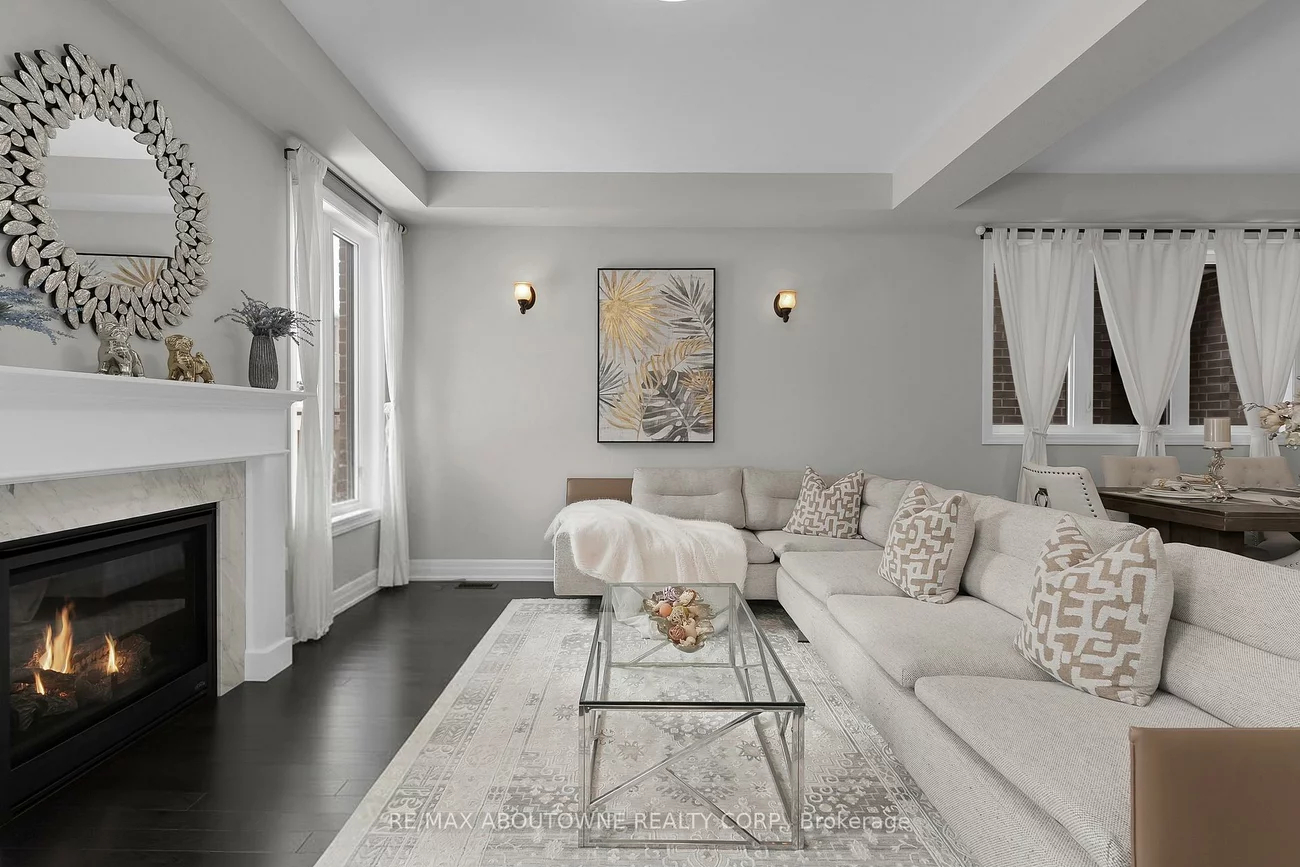 282, Bethpage, 1008 - GO Glenorchy, Oakville