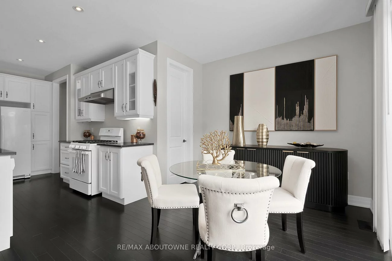 282, Bethpage, 1008 - GO Glenorchy, Oakville