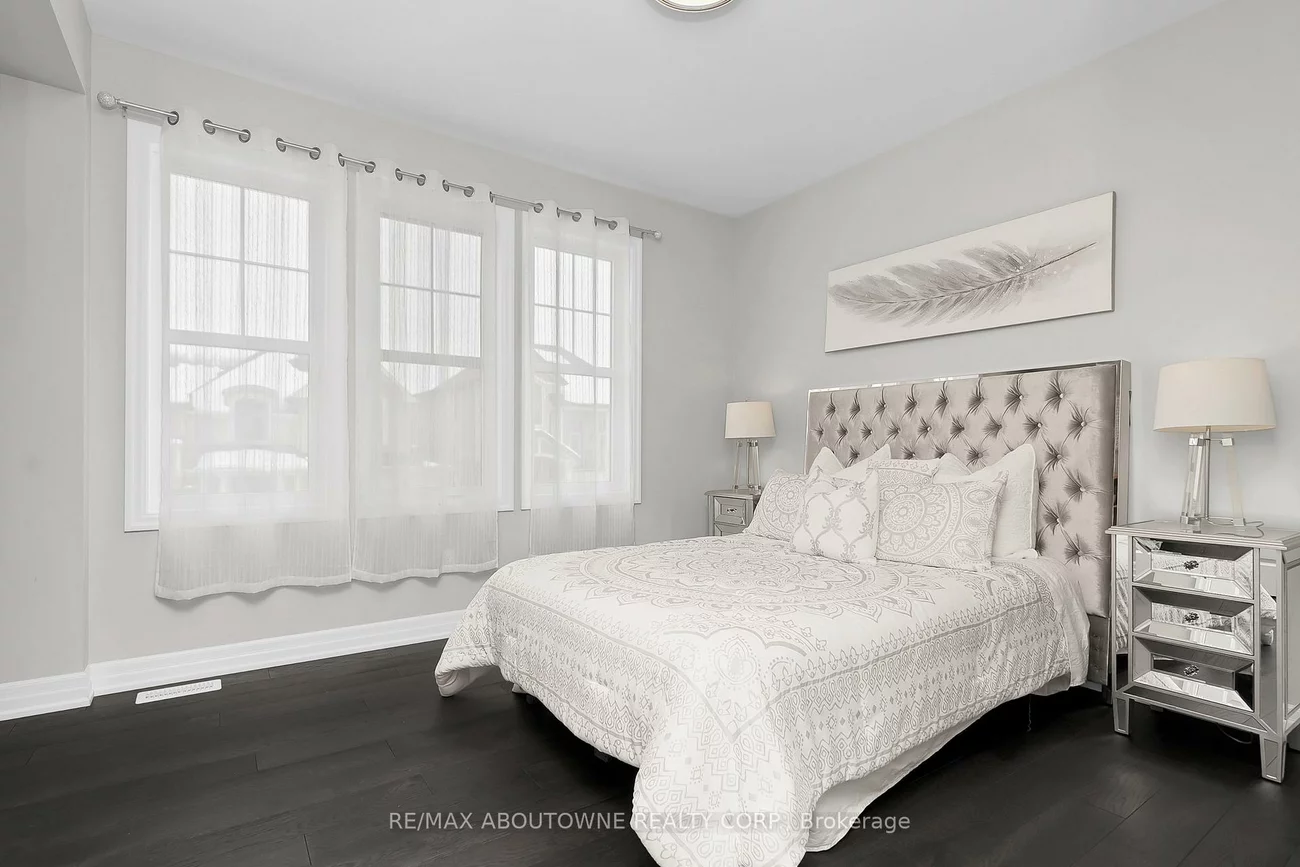 282, Bethpage, 1008 - GO Glenorchy, Oakville