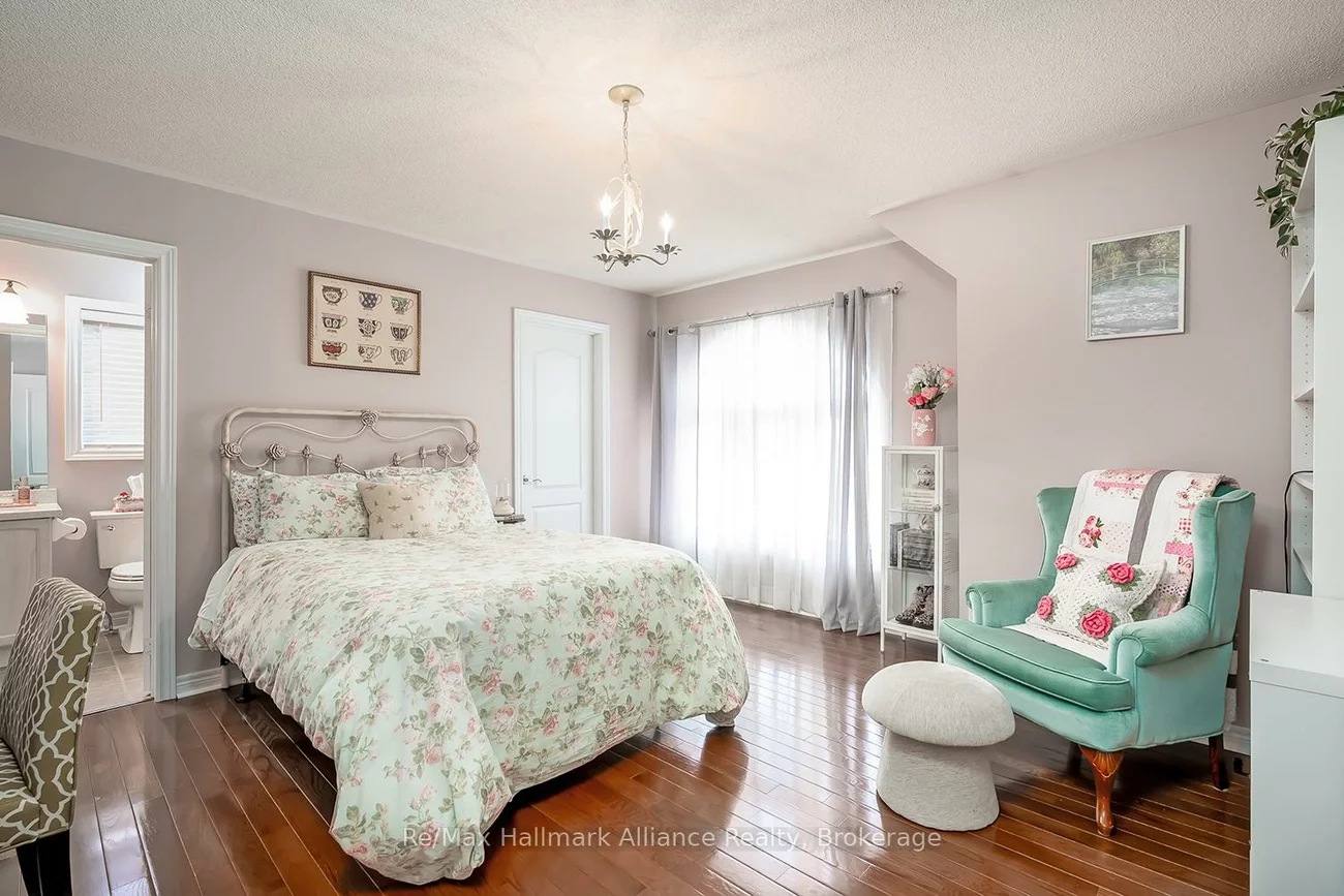 2489, Whistling Springs, 1019 - WM Westmount, Oakville