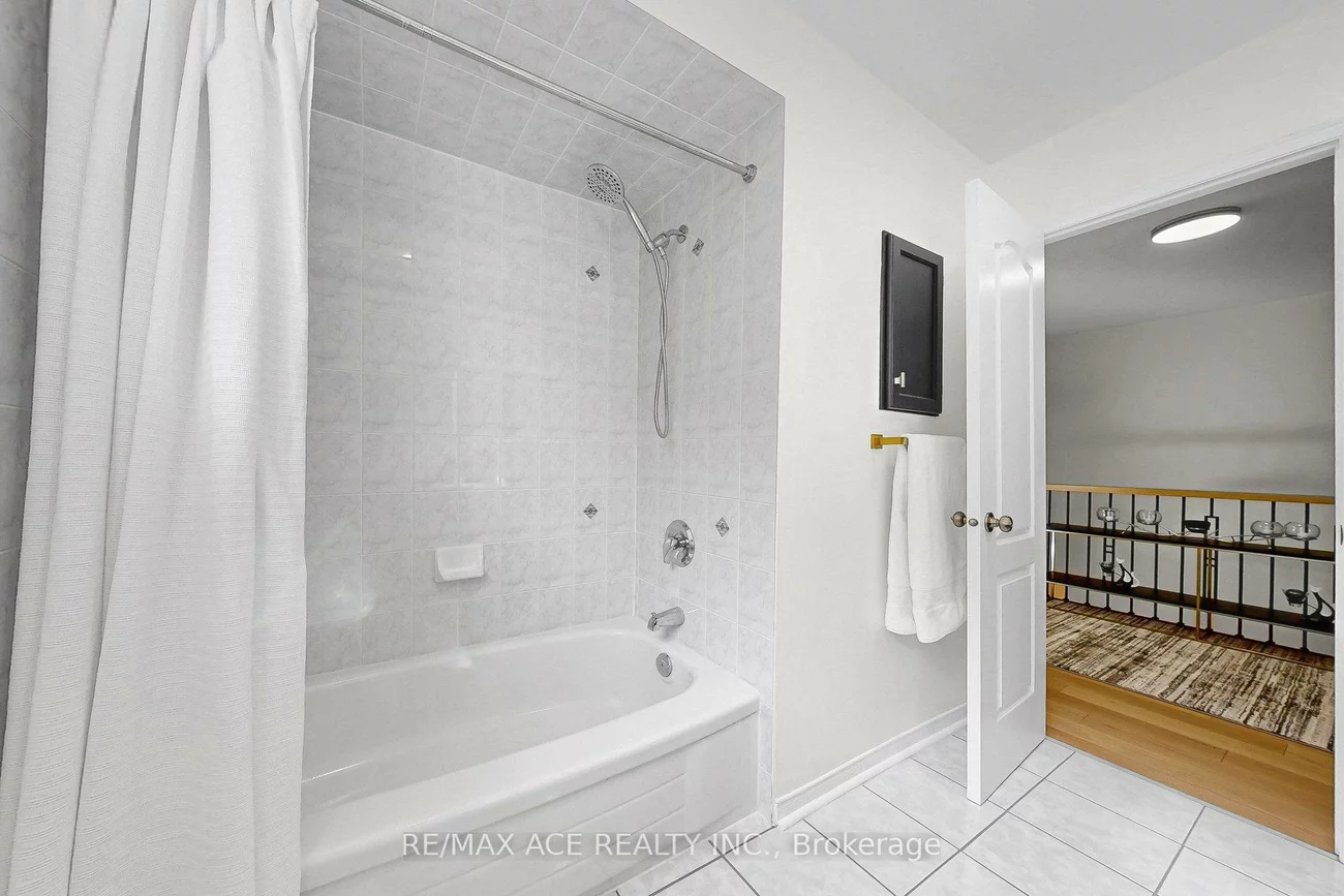 2081, Frontier, 1022 - WT West Oak Trails, Oakville