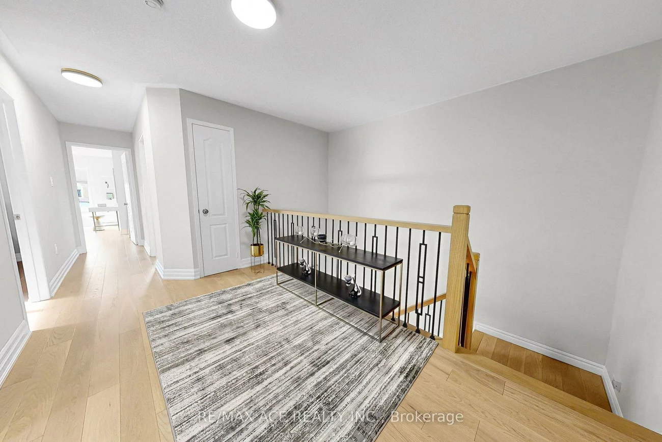 2081, Frontier, 1022 - WT West Oak Trails, Oakville