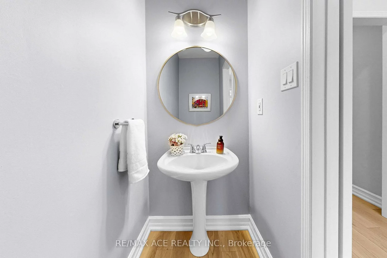 2081, Frontier, 1022 - WT West Oak Trails, Oakville