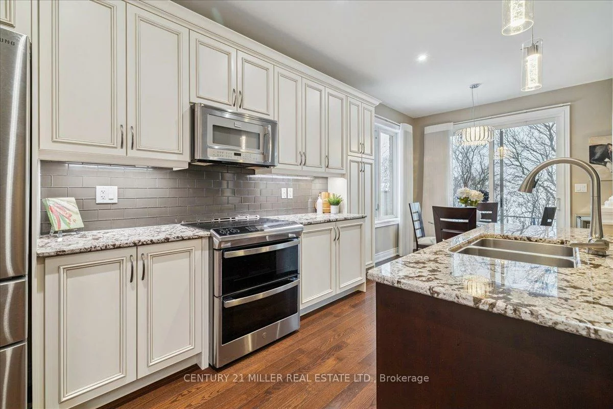 3353, Liptay, 1000 - BC Bronte Creek, Oakville