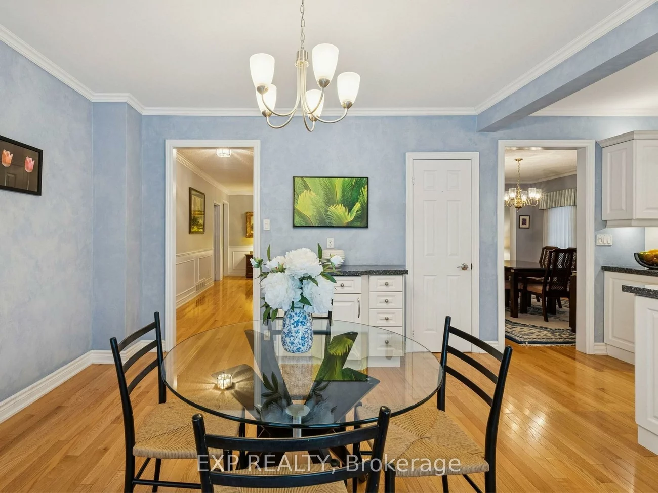 209, Nottingham, 1003 - CP College Park, Oakville