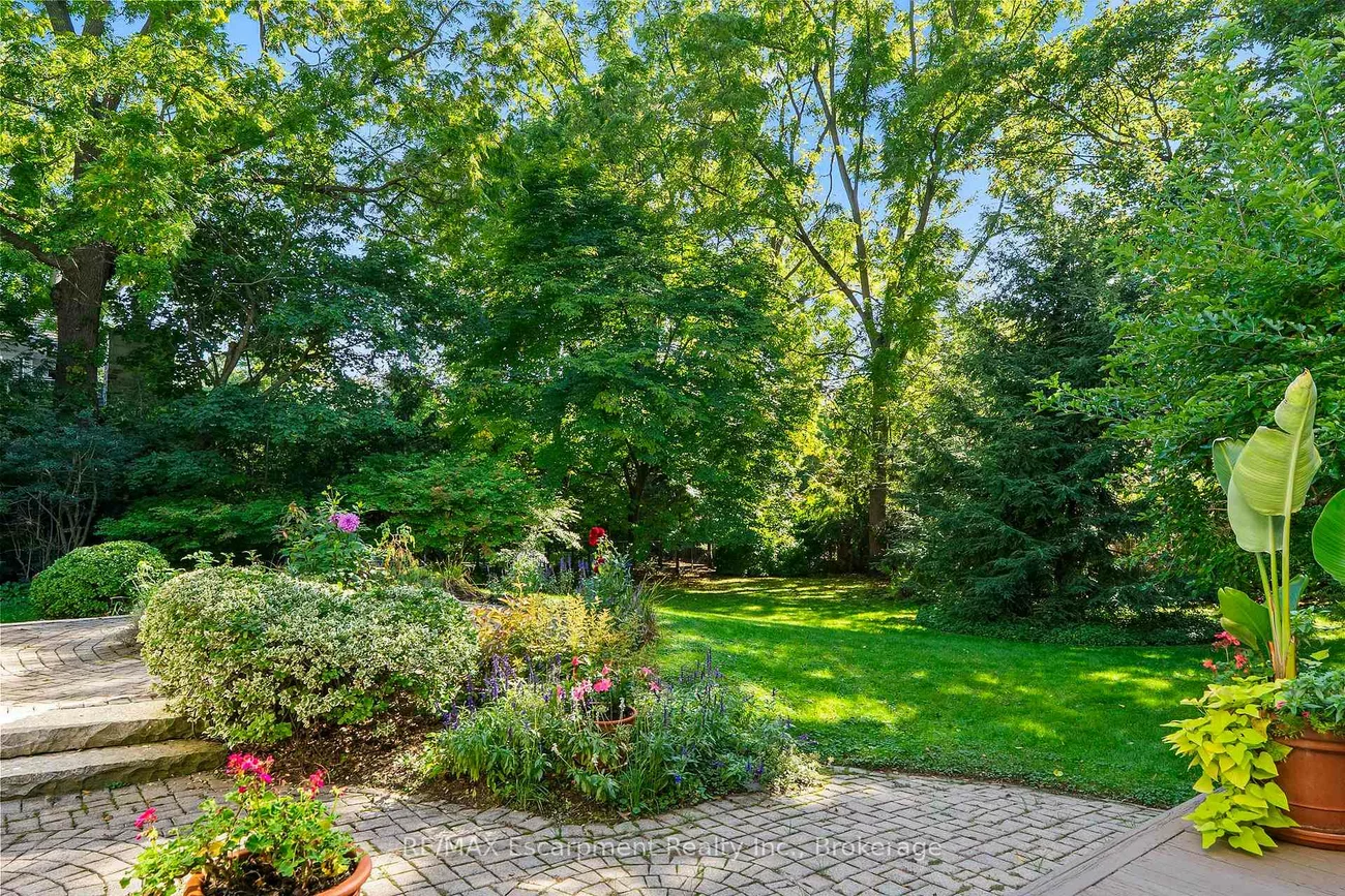 74, Howard, 1013 - OO Old Oakville, Oakville