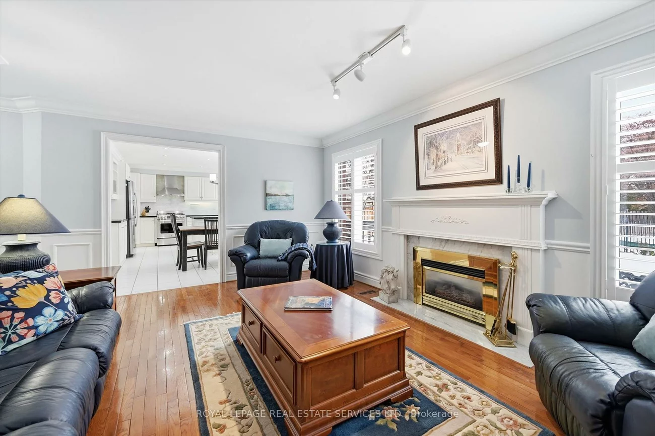 2017, Peak, 1015 - RO River Oaks, Oakville