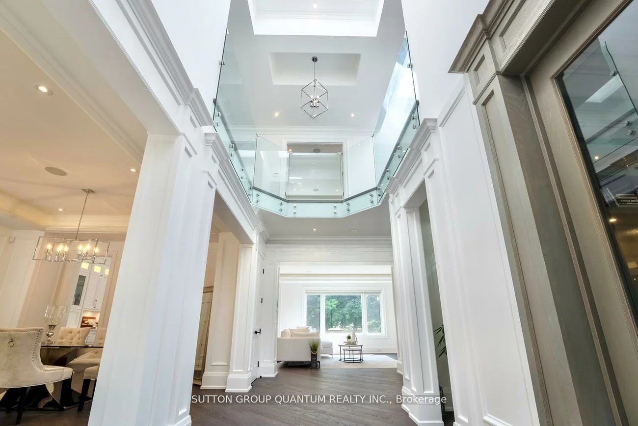 1486, Pembroke, 1003 - CP College Park, Oakville