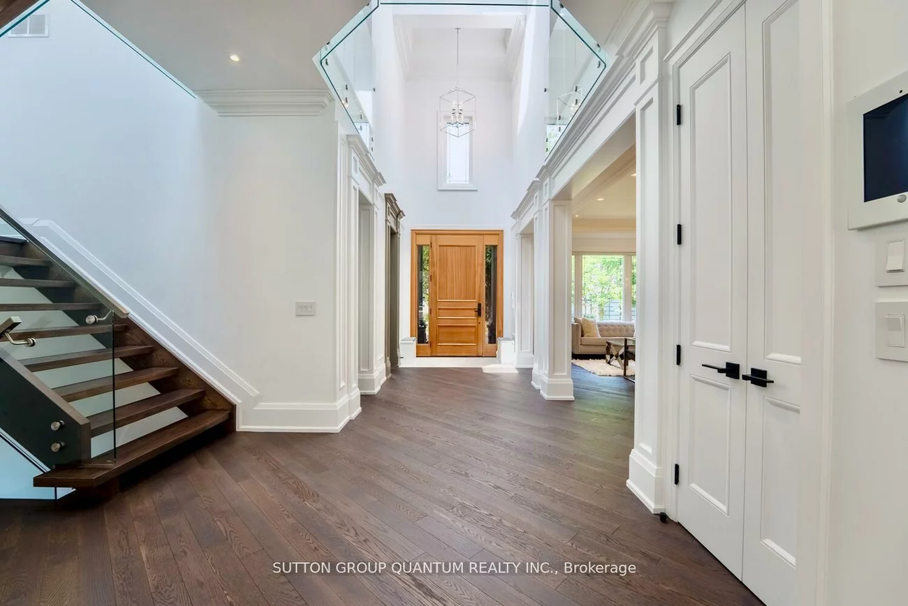 1486, Pembroke, 1003 - CP College Park, Oakville