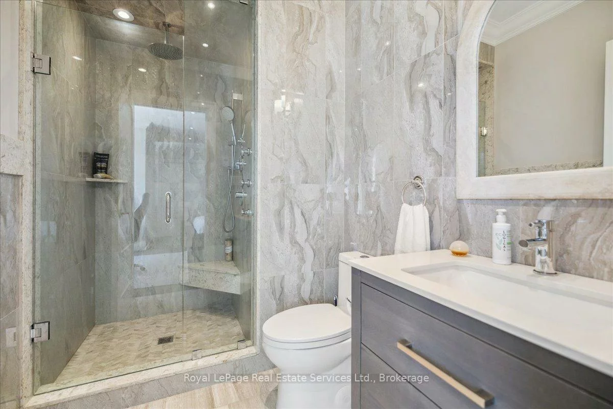 1211, Pinegrove, 1020 - WO West, Oakville