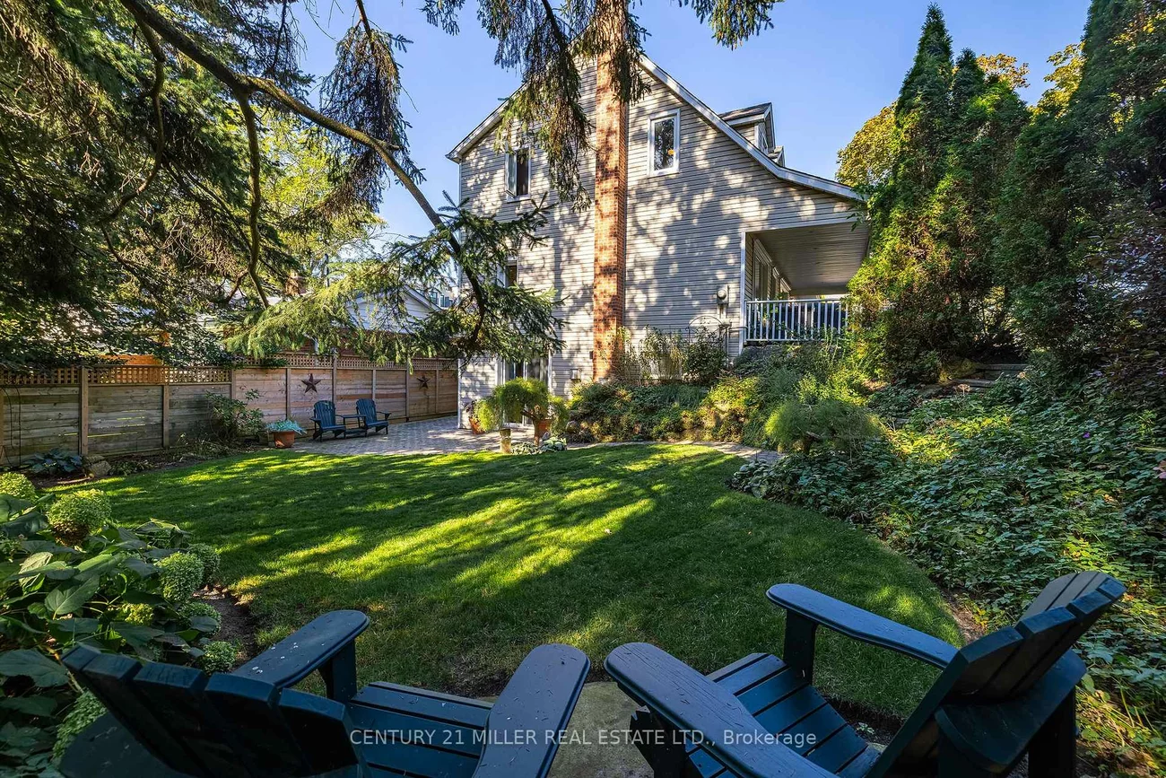 76, Brock, 1002 - CO Central, Oakville