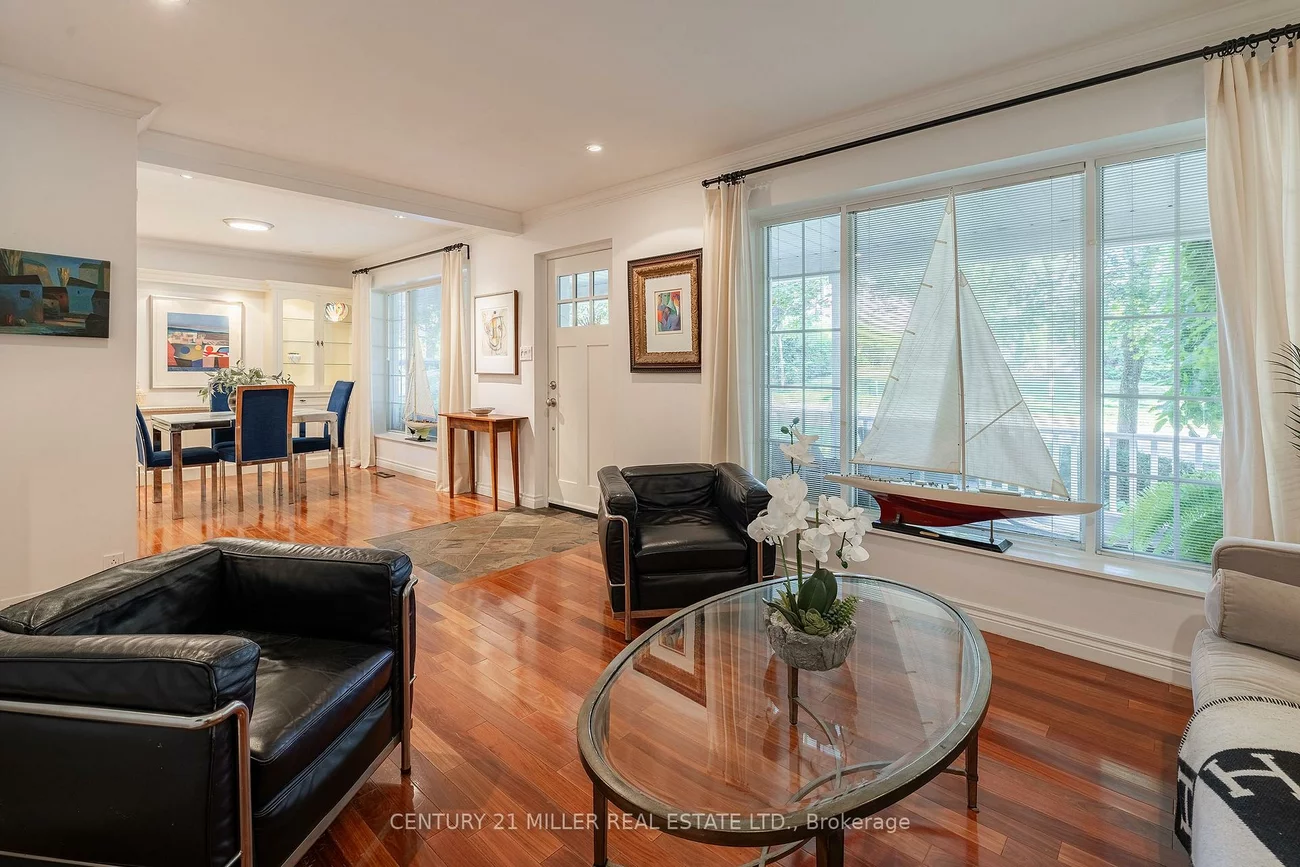 76, Brock, 1002 - CO Central, Oakville