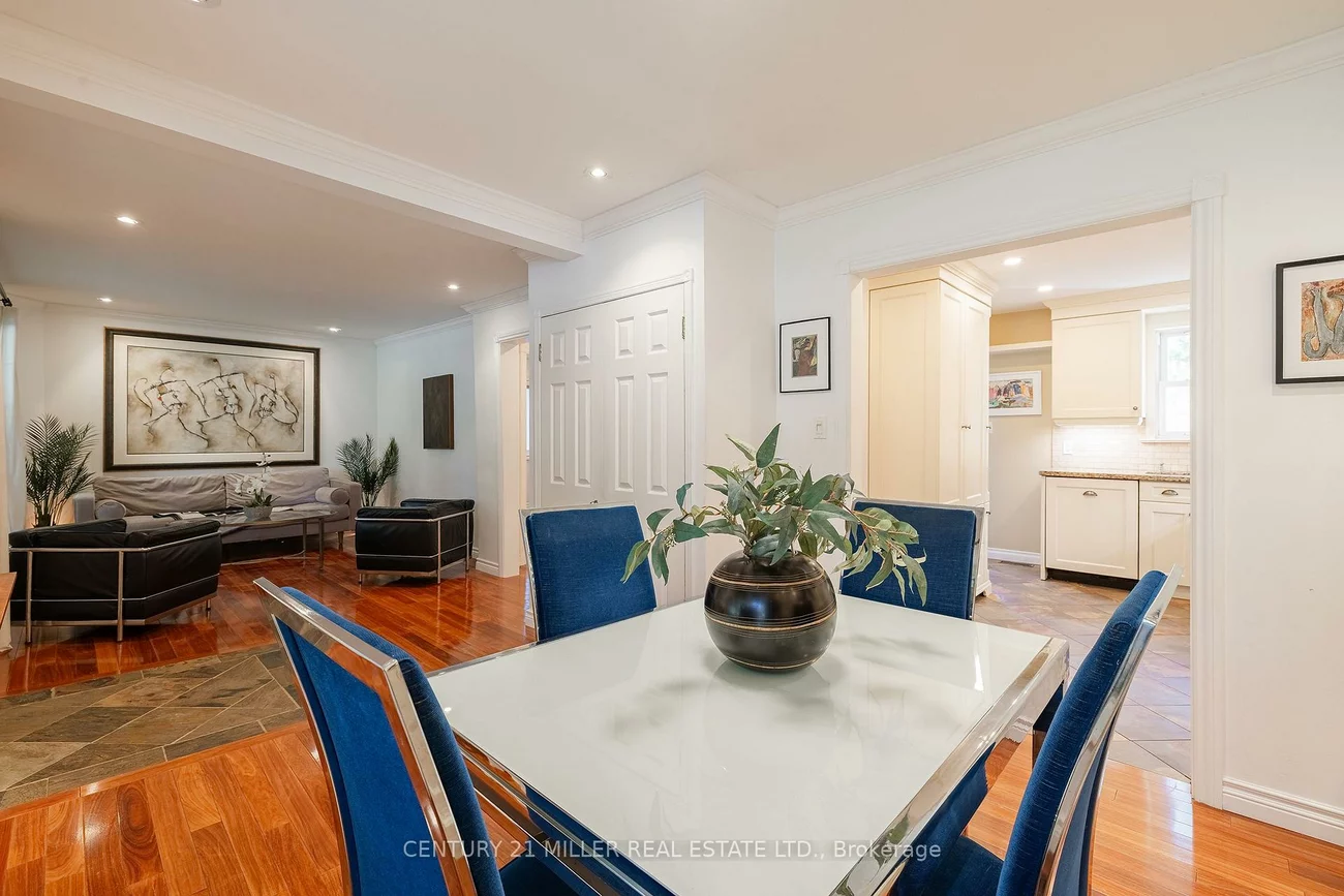 76, Brock, 1002 - CO Central, Oakville