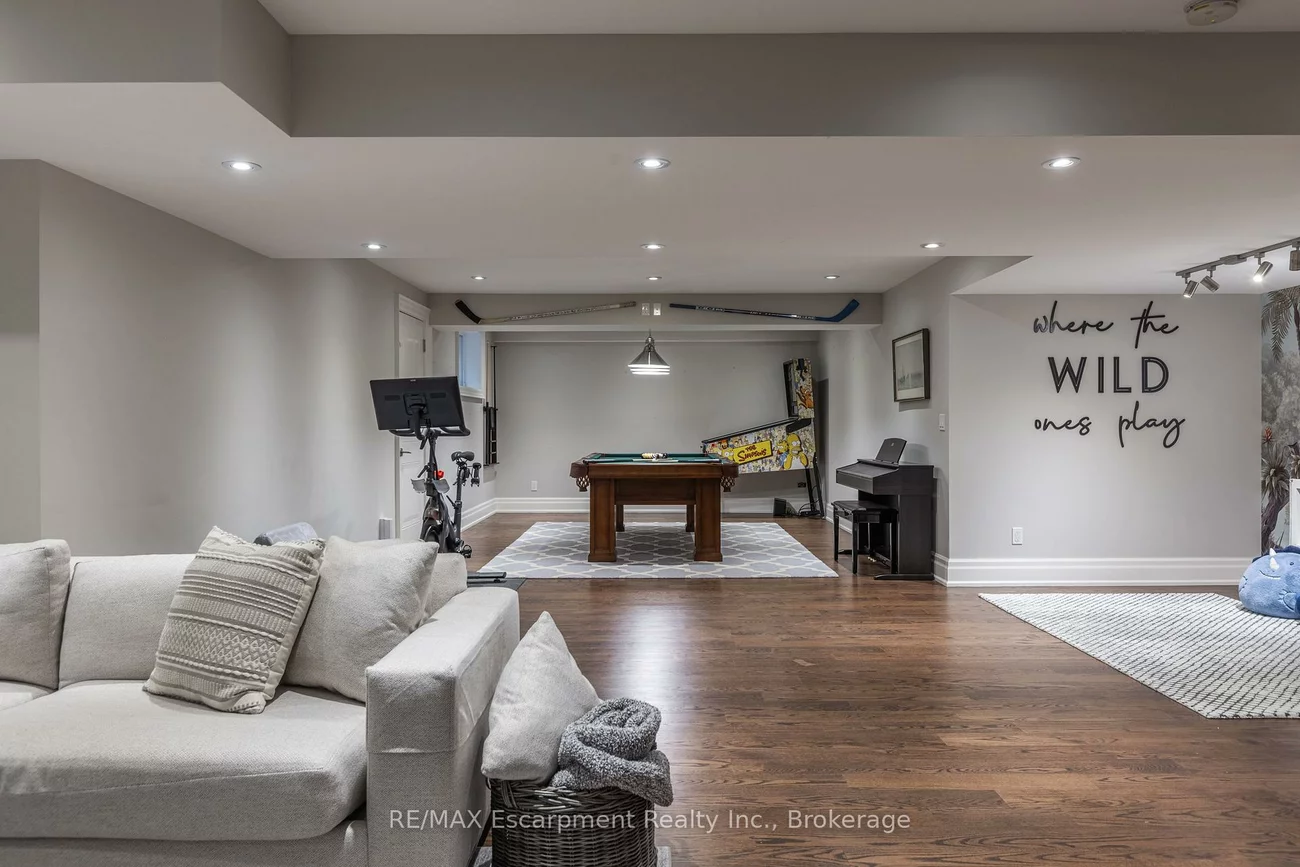 2469, Applewood, 1001 - BR Bronte, Oakville