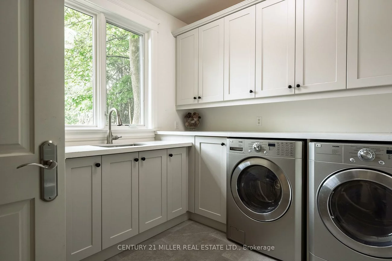 209, Donessle, 1011 - MO Morrison, Oakville