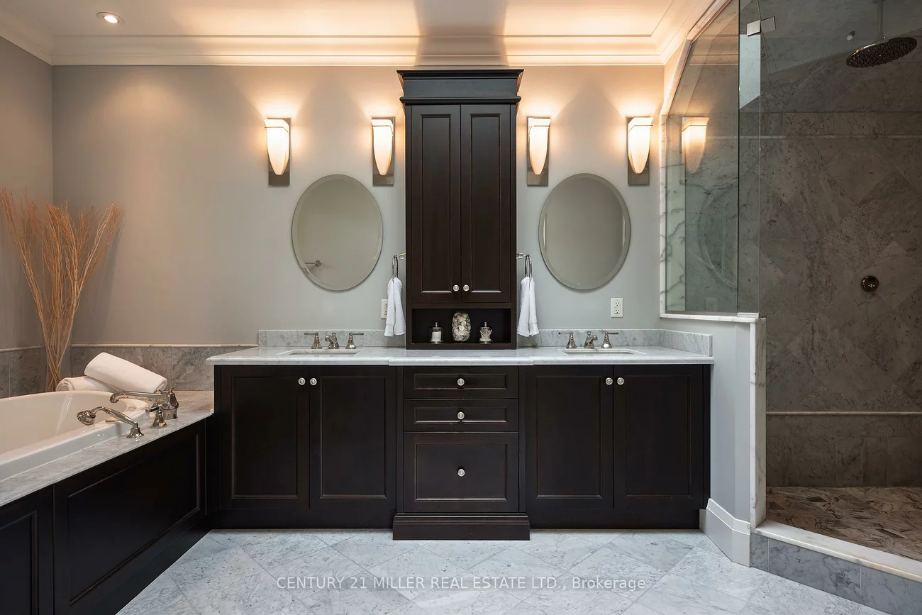 209, Donessle, 1011 - MO Morrison, Oakville