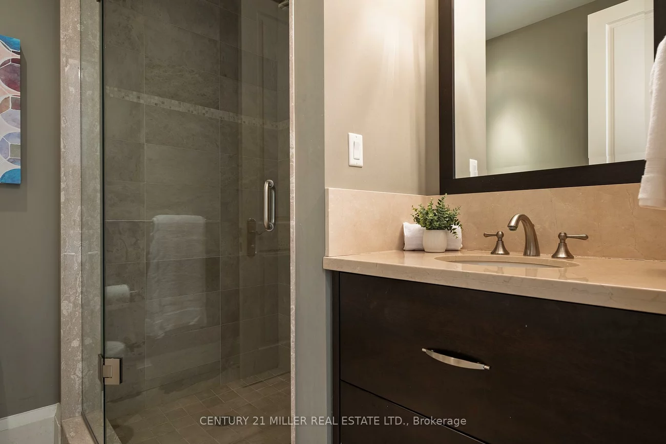 209, Donessle, 1011 - MO Morrison, Oakville