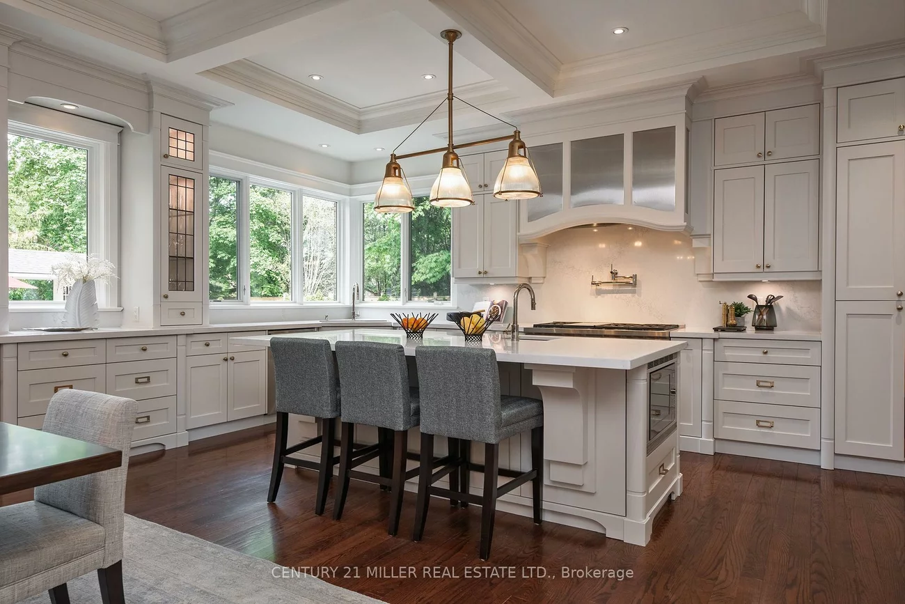 209, Donessle, 1011 - MO Morrison, Oakville