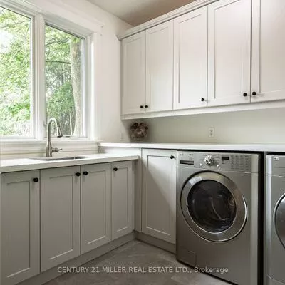 209, Donessle, 1011 - MO Morrison, Oakville