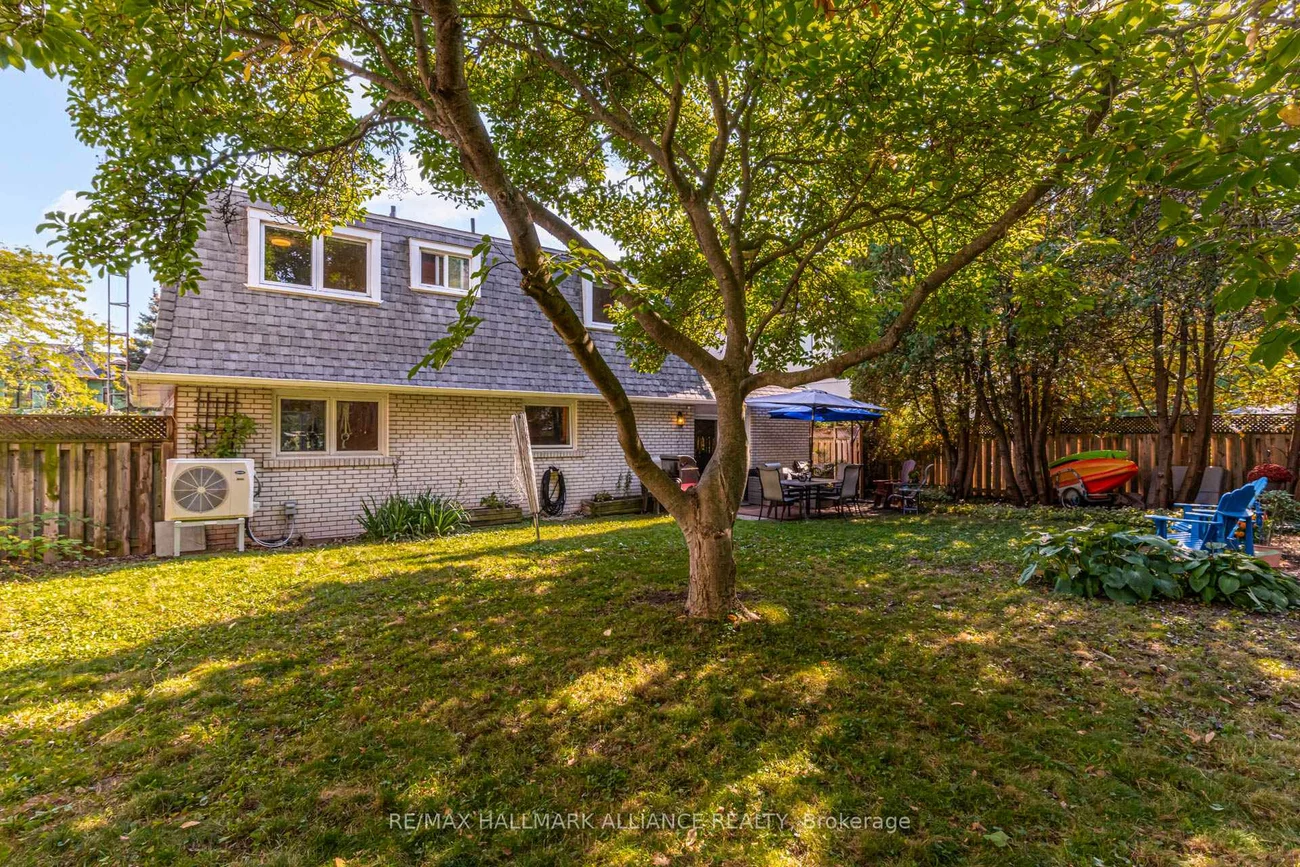 2033, Water's Edge, 1001 - BR Bronte, Oakville