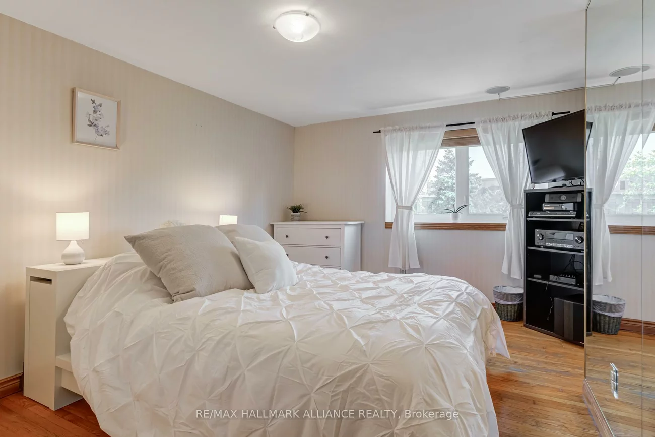 2033, Water's Edge, 1001 - BR Bronte, Oakville