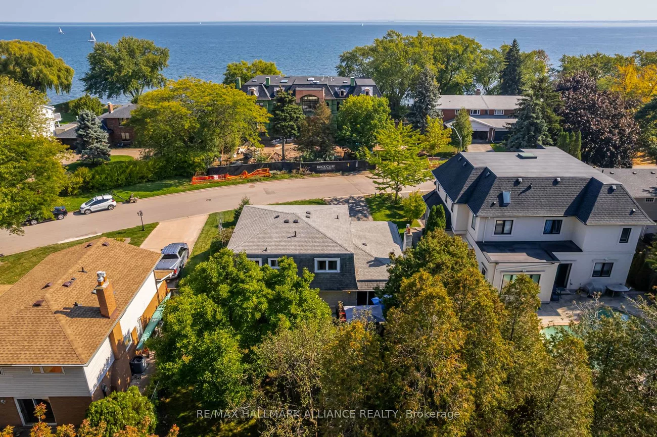 2033, Water's Edge, 1001 - BR Bronte, Oakville