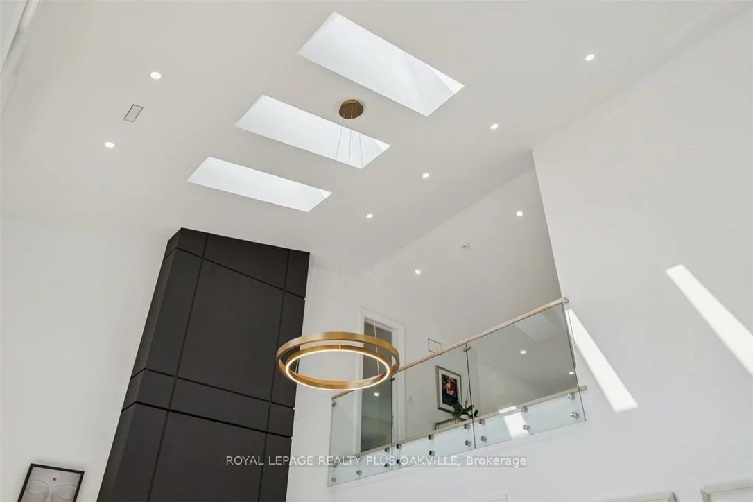 234, Walby, 1017 - SW Southwest, Oakville