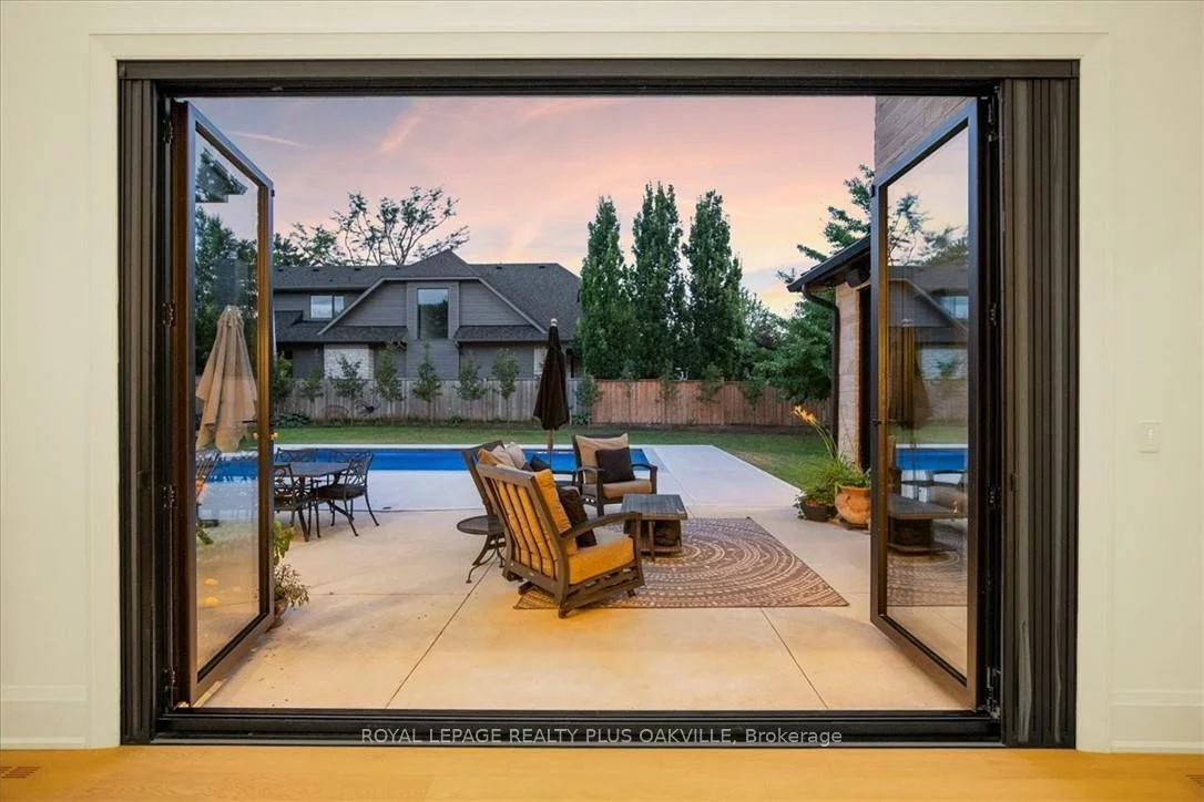 234, Walby, 1017 - SW Southwest, Oakville