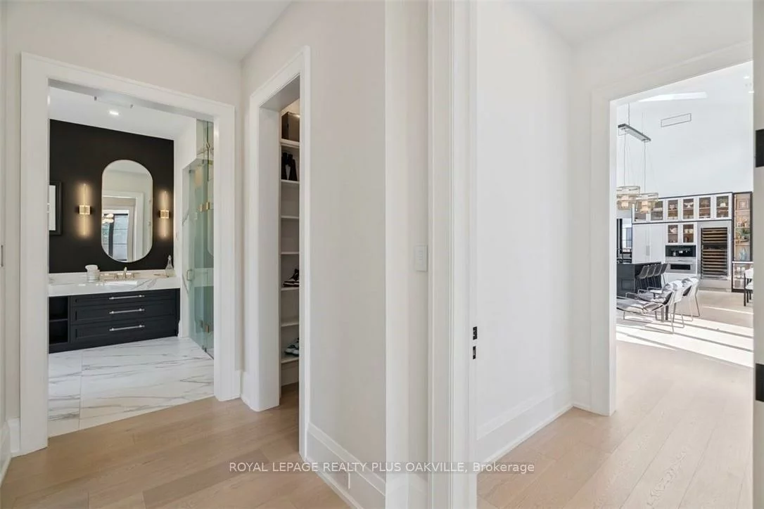 234, Walby, 1017 - SW Southwest, Oakville