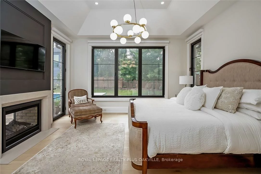 234, Walby, 1017 - SW Southwest, Oakville